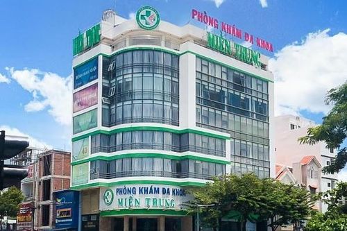 Đà Nẵng: Khởi tố 7 bị can liên quan 2 phòng khám đa khoa
