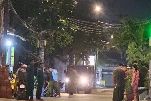 Người đàn ông ở TPHCM gục ngã tử vong khi lái xe máy