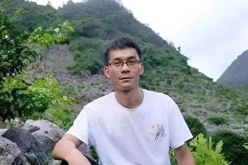Sau 16 năm thi đại học, người đàn ông tuyên bố dừng lại ở tuổi 35