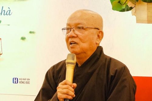Hòa thượng kể chuyện 'quăng đời mình vào chốn thiền môn' khiến bạn đọc xúc động