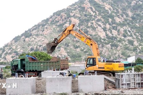 Ninh Thuận: Tháo gỡ khó khăn thi công khu neo đậu trú bão kết hợp Cảng cá Cà Ná