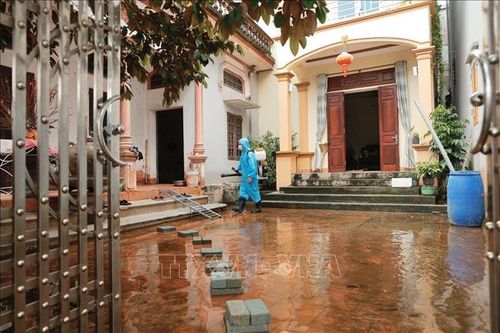 Hà Nội: Mực nước trên các sông đang giảm, người dân dần ổn định cuộc sống