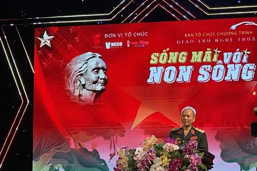 Giao lưu nghệ thuật tri ân liệt sĩ 'Sống mãi với non sông'