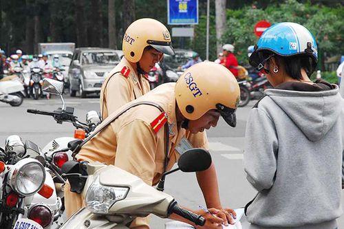 Xử phạt 782 trường hợp vi phạm trật tự an toàn giao thông