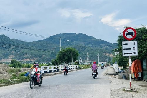 Phê duyệt Dự án xây dựng tuyến đường giao thông liên vùng huyện Diên Khánh