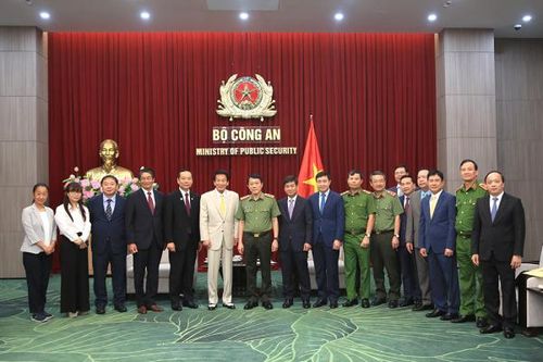 Duy trì chặt chẽ quan hệ hợp tác với các cơ quan thực thi pháp luật Nhật Bản