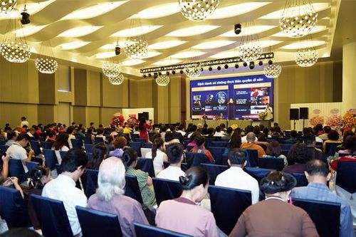 Phygital Labs nhận bằng khen 'Startup tiên phong trong Hành trình phát huy giá trị Văn hóa Di sản 2024'