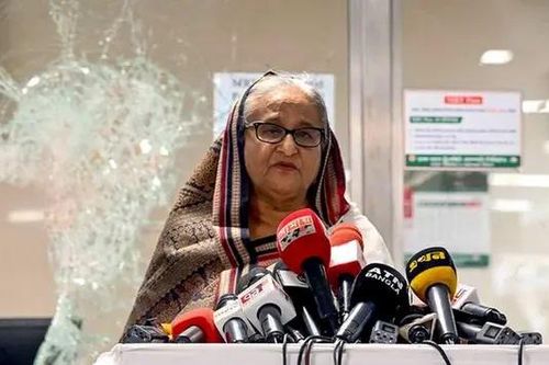 Thủ tướng Bangladesh từ chức và rời khỏi đất nước