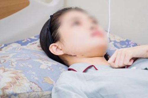 Cô gái 22 tuổi ở Phú Thọ đi cấp cứu vì không há được miệng sau cú ngã