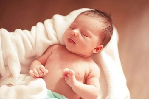 Chăm sóc trẻ sơ sinh đừng bỏ qua những điều này