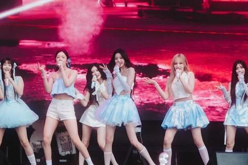 IVE khiến dân mạng 'quay xe' vì màn diễn live xuất sắc tại Lollapalooza 2024