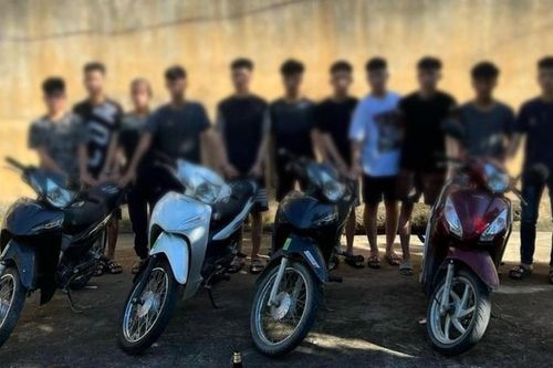 Công an Hà Nội cảnh báo tình trạng thanh thiếu niên mang theo hung khí, tụ tập vi phạm pháp luật