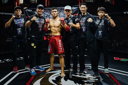 Học trò Johnny Trí Nguyễn đối đầu tay đấm người Đức