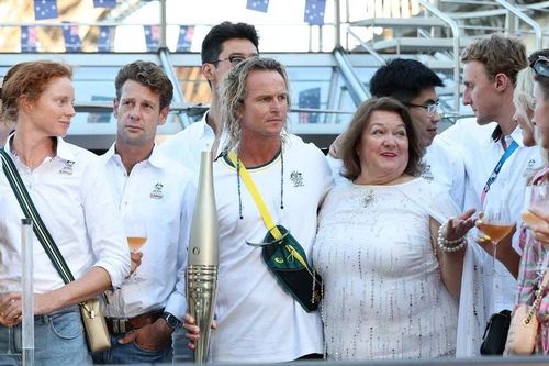 Tỷ phú giàu nhất Australia tặng quà bất ngờ cho VĐV ở Olympic