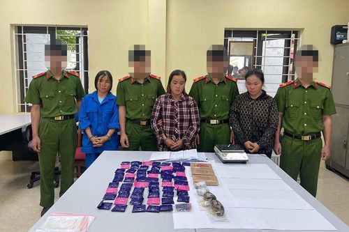 Chuyến hàng đặc biệt của 3 'nữ quái' vùng cao