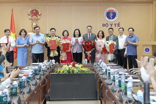 Bộ Y tế bổ nhiệm, bổ nhiệm lại nhiều lãnh đạo Vụ, Cục