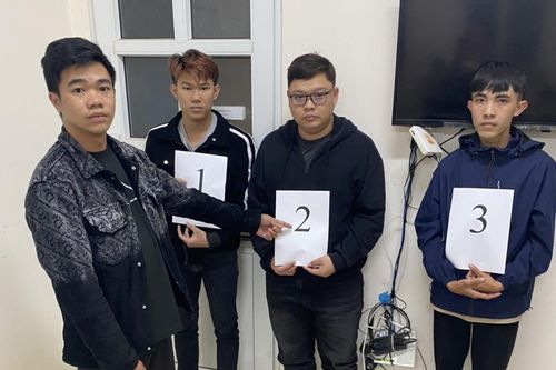 Đánh sập đường dây sử dụng tiền 'âm phủ' lừa đảo bán tiền giả qua mạng xã hội