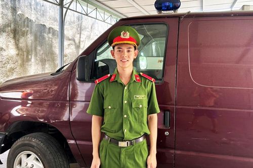 Chiến sĩ nghĩa vụ Công an giàu nghị lực