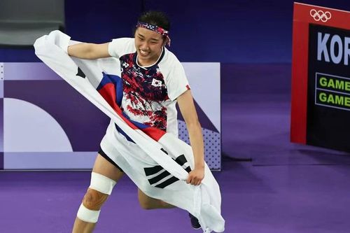 An Se-young giành tấm HCV lịch sử nội dung cầu lông đơn nữ cho Hàn Quốc, nhưng đã nổi giận đòi rời khỏi đội tuyển sau đó