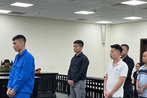 Lãnh án tử vì đứng trên tầng 3 nổ súng vào 3 người đàn ông lúc rạng sáng