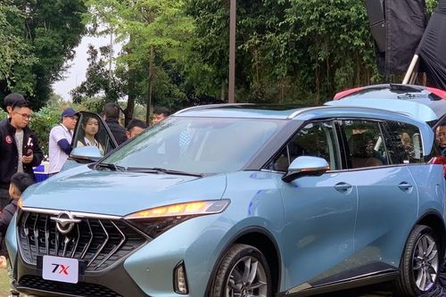 Ô tô tháng cô hồn: 5 mẫu xe giảm giá trên 100 triệu, quá hời cho người mua