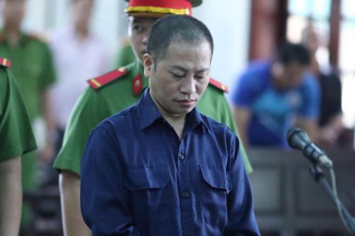 Bị cáo 'Thích Minh Phúc' lĩnh án 8 năm tù, muốn xin lại bằng tiến sĩ luật giả