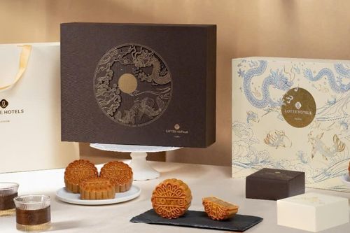 'Lý Ngư Hóa Long' - quà tặng bánh Trung thu ý nghĩa từ Khách sạn Lotte Sài Gòn