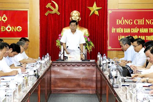 Bí thư Tỉnh ủy Bắc Giang đề nghị huyện miền núi coi trọng kinh tế rừng