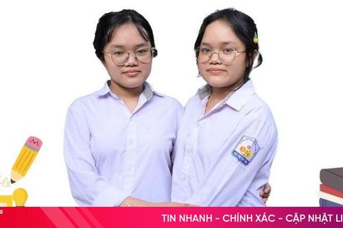 Cặp song sinh nghèo học giỏi nuôi giấc mơ làm cô giáo