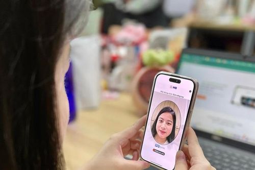 Người dùng thích ứng ra sao sau 1 tháng dùng xác thực sinh trắc học chuyển tiền