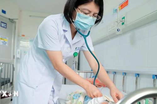 Ghi nhận rải rác bệnh nhi ho gà biến chứng nặng