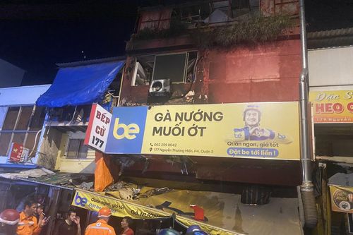TP Hồ Chí Minh: Cháy quán ăn ở phố ẩm thực, 5 người may mắn thoát nạn
