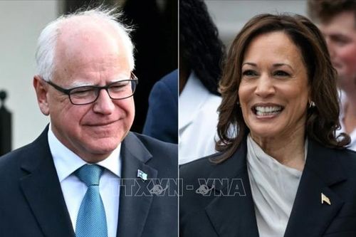 Bà Kamala Harris nêu lý do chọn ông Tim Walz liên danh tranh cử