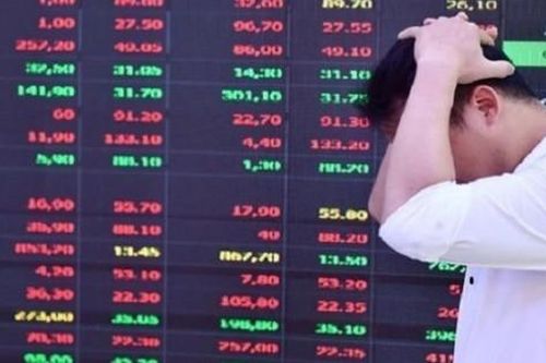 Rót tiền tỷ vào sân chơi nóng, nhà đầu tư choáng váng 'mất trắng gần nửa tài sản'