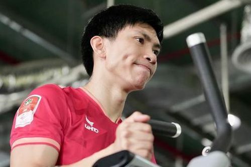 Đoàn Văn Hậu báo tin vui lớn