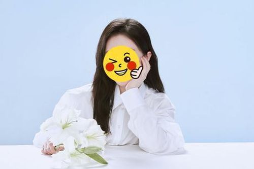 Nữ diễn viên đình đám nay hết thời, livestream bán hàng vẫn kiếm 300 tỷ mỗi tháng
