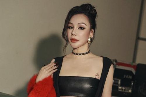 Cách Hồ Quỳnh Hương vực dậy nhan sắc sau khi bị kem trộn tàn phá