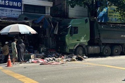 Xe đầu kéo tông thương vong 3 người trên Quốc lộ 48C