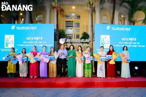 Hỗ trợ phụ nữ chuyển đổi số, khởi sự kinh doanh