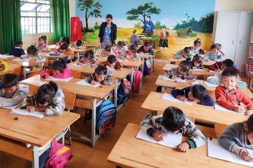 Chuyện đi học 'tiền lớp 1' của trẻ vùng sâu