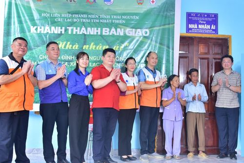 Hỗ trợ hộ nghèo ổn định cuộc sống