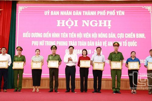 TP. Phổ Yên: Biểu dương các tập thể và cá nhân trong giữ gìn an ninh trật tự