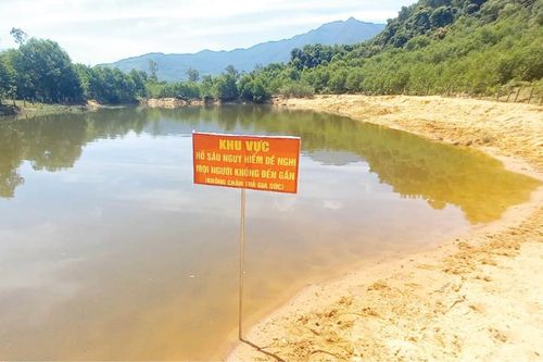 Cần phục hồi môi trường mỏ cát Bãi Trằm