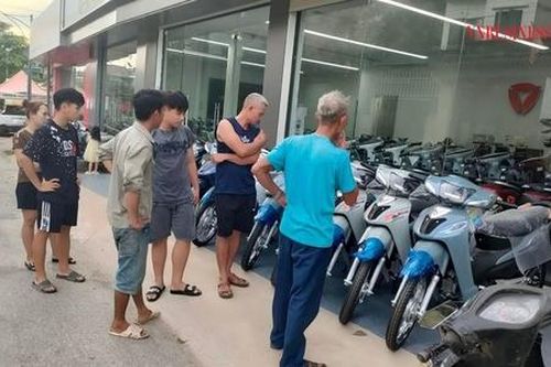 Xe điện lậu bán tràn lan, người mua cẩn thận 'tiền mất, tật mang'