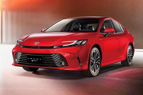 Toyota Camry 2024 chốt lịch ra mắt