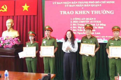 Khen thưởng 6 tập thể, cá nhân bắt băng nhóm dàn cảnh trộm ở các sự kiện