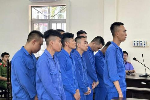 Hình phạt nghiêm khắc với nhóm côn đồ mang 4 khẩu súng đi trả thù
