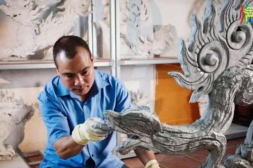 'Phù thủy' của những bức phù điêu