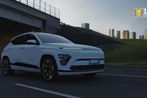 Hyundai ra mắt ô tô điện Kona, giá từ 776 triệu đồng
