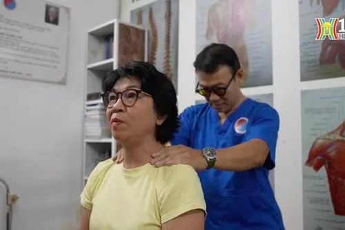 Bấm huyệt chữa bệnh